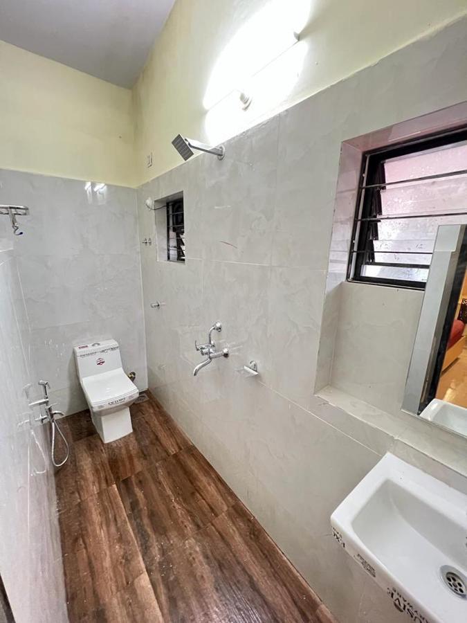 מלון פורבורים Prabhuvihar Residency מראה חיצוני תמונה