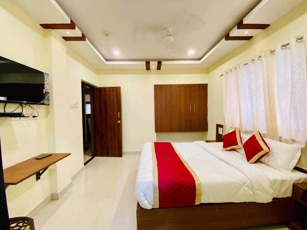 מלון פורבורים Prabhuvihar Residency מראה חיצוני תמונה